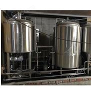 日產(chǎn)500升的精釀啤酒設(shè)備供應(yīng)酒店
