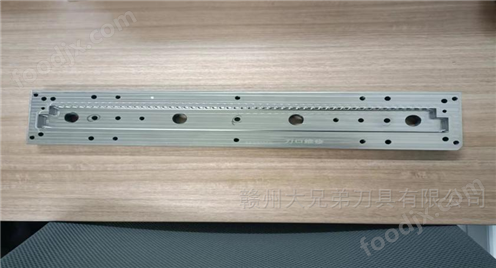 泡罩机冲模